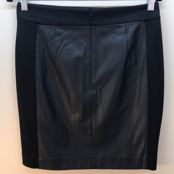 Ann Taylor LOFT Faux Leather Black Mini Skirt Size 4 - Picture 3 of 12